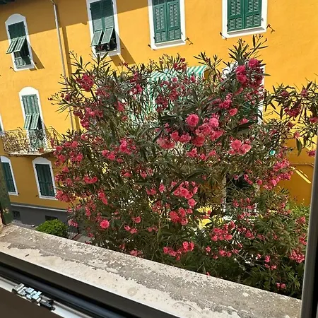 Casa Angela Vista Mare Apartamento Ventimiglia Exterior foto